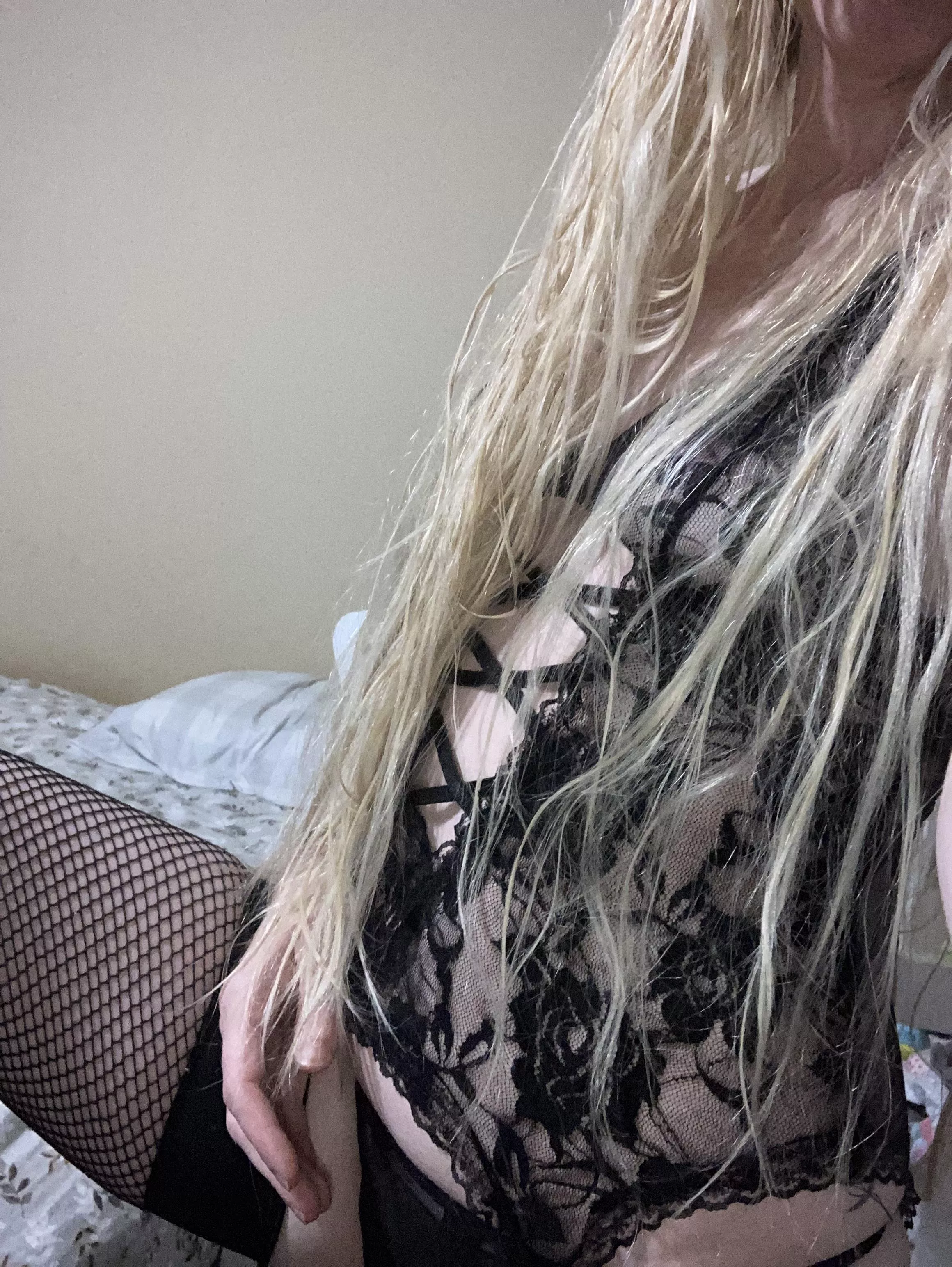 Cum watch me pound myself 😈