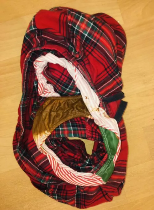 Cute redhead trans girl pantypoop in pyjamas