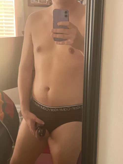 [day 37] just peeking out 😊