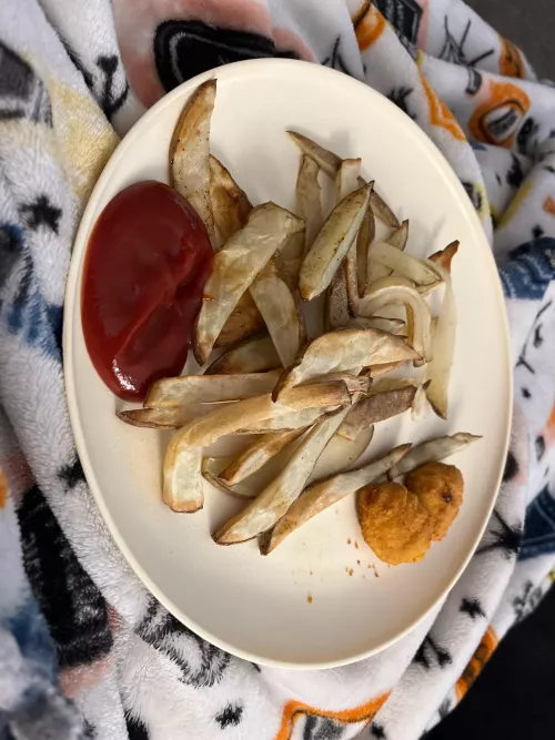 Dinner time! Love fries