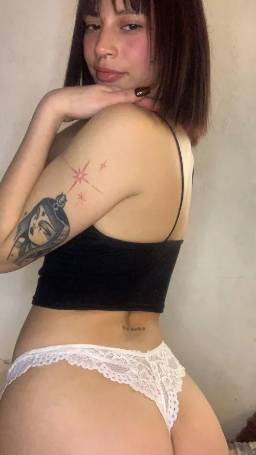 Do you have opinion about my booty
