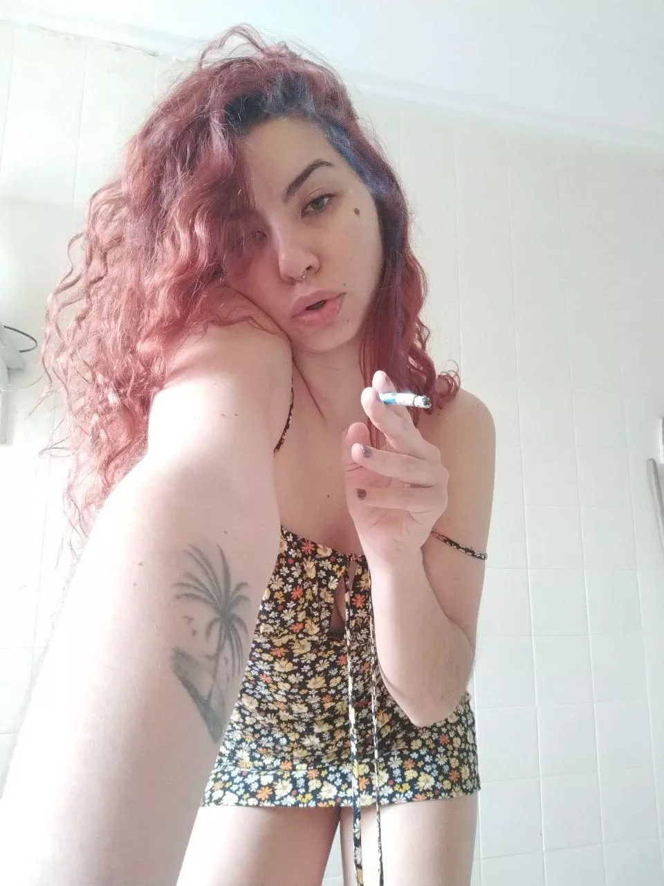 Do you like the way my cigarette dangles?