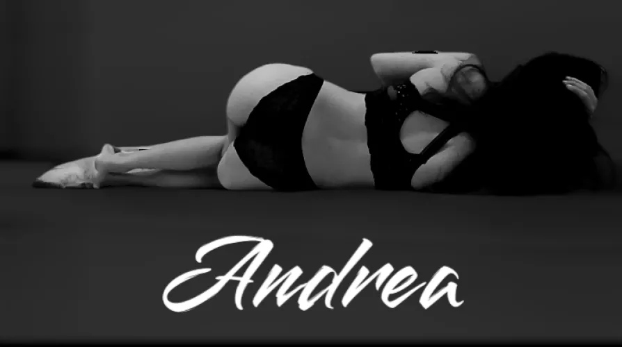 (f) In a world chasing trends, I remain classic ⛈️