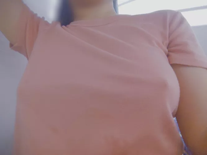 feel free to put your hands underneath🍼🍼🍼