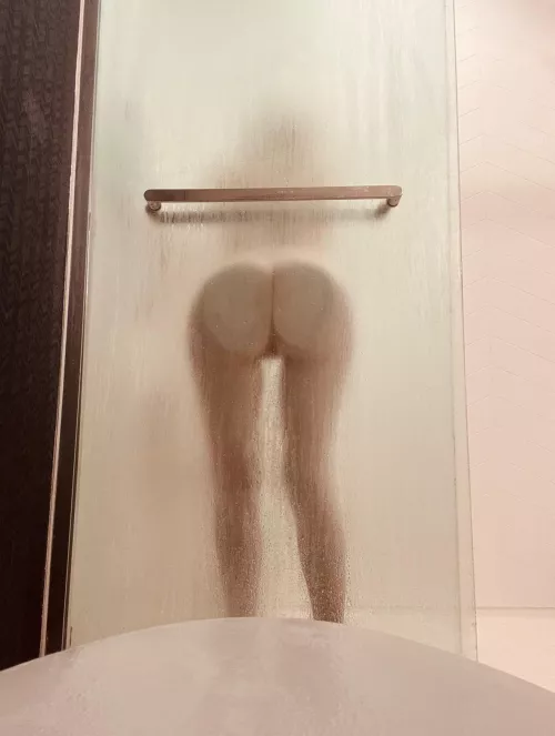 First post here 🩷