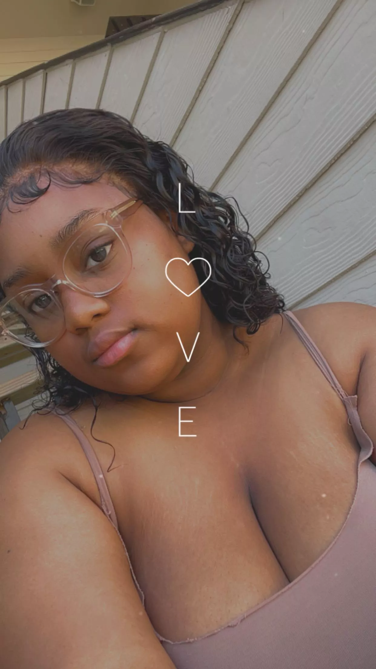 Good boys deserve to be rewarded 💋 will that be you ?