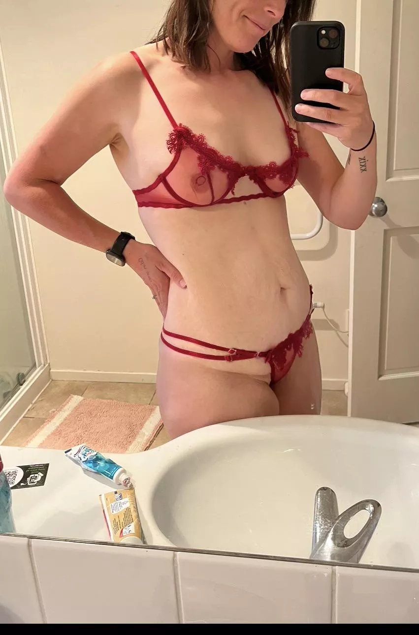 Happy Hump Day 😋 New Bra and Undies ♥️