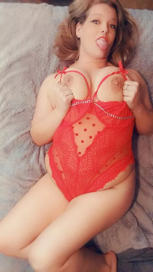 Happy titty Tuesday!