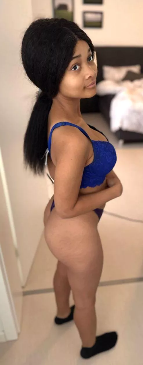 Hey daddy, taste me?