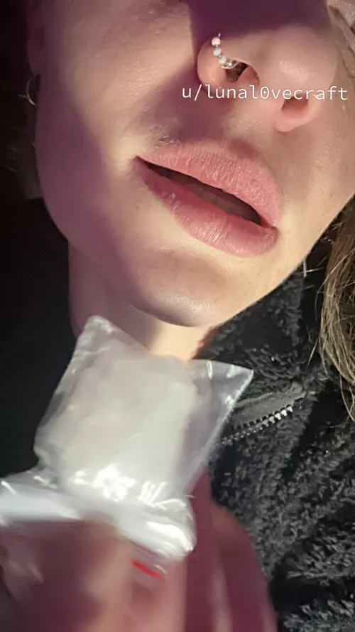 Hmu for sexy cloudy content bundles