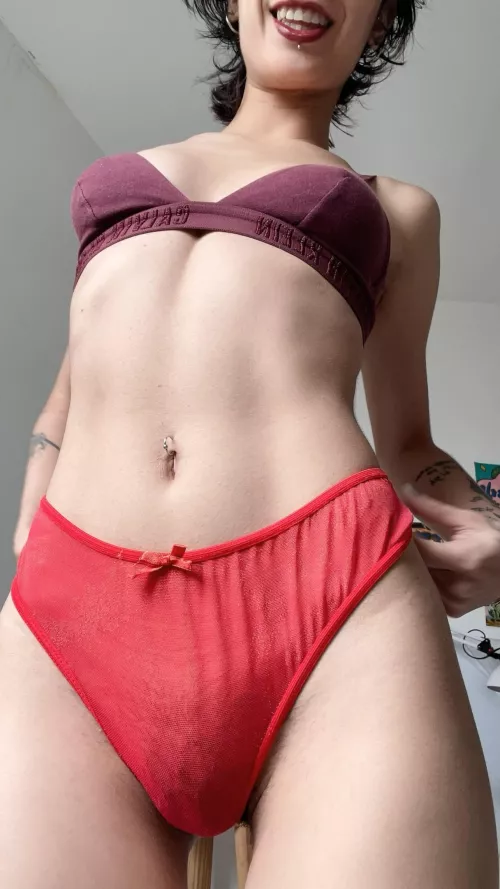 I love red, I hope you do too, otherwise I'll take them off