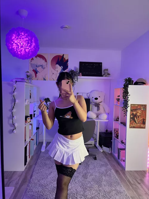 I may be petite, but watch me go, baby