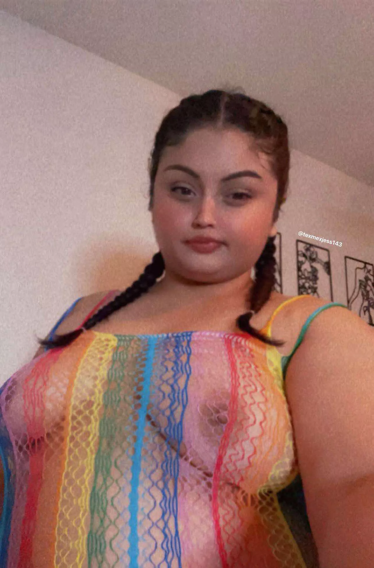 I need my titties sucked badly 