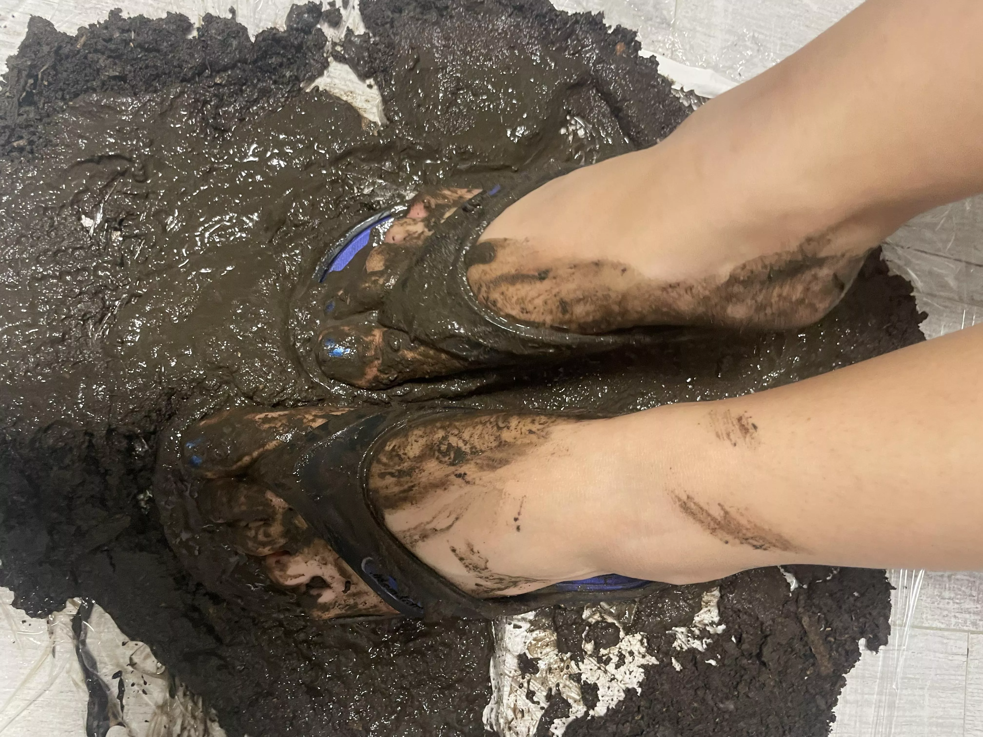 I played with some mud yesterday😌