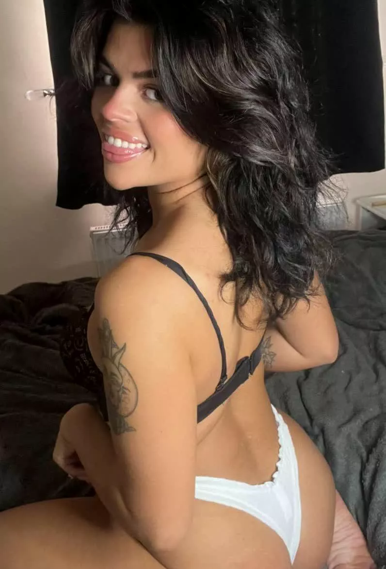 I think this butt could be the one of your dreams?