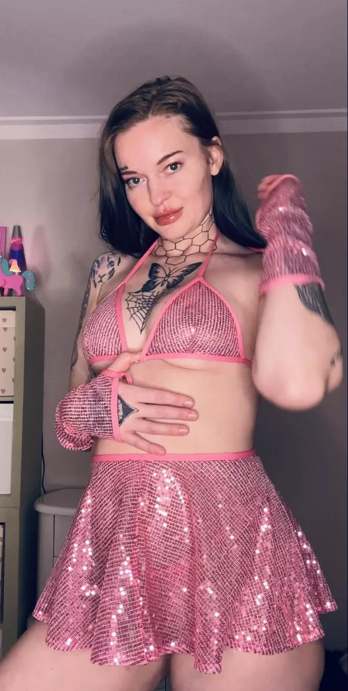 I wanna convince you to spend the night with me