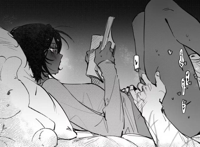 i want my good boy to lick my pussy as i read my favourite manga