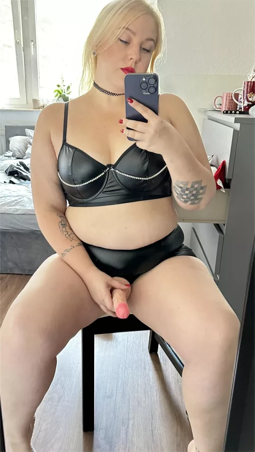 If I offered to peg you at a party, would you accept it.