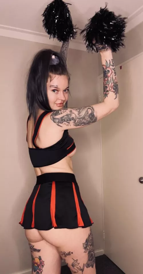 If you guess my age correctly I will send you a surprise 💦😋