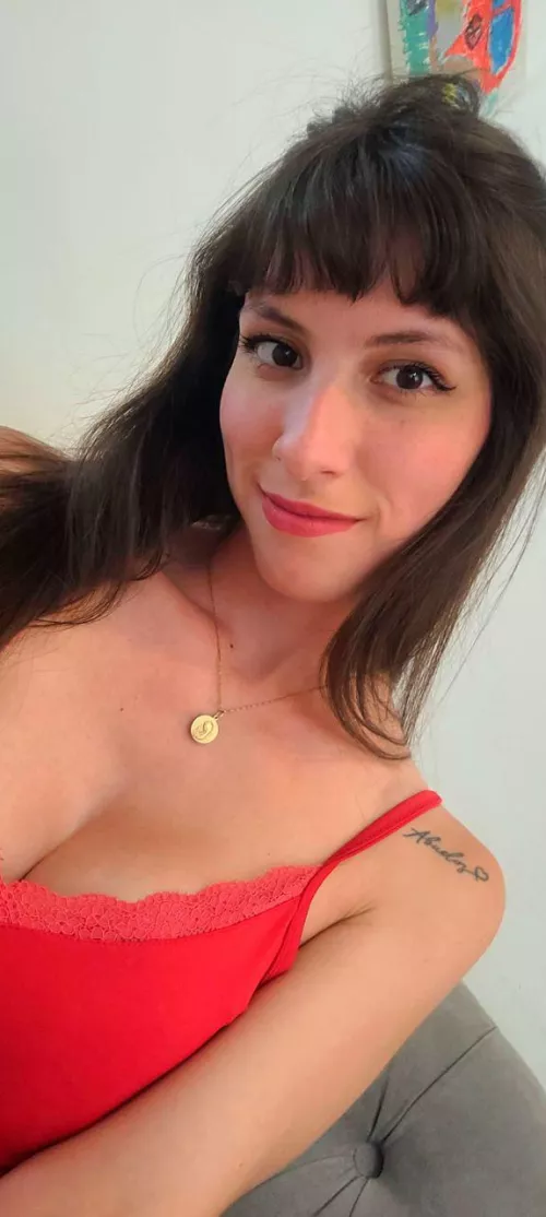 I'm just a girl looking to be pampered 