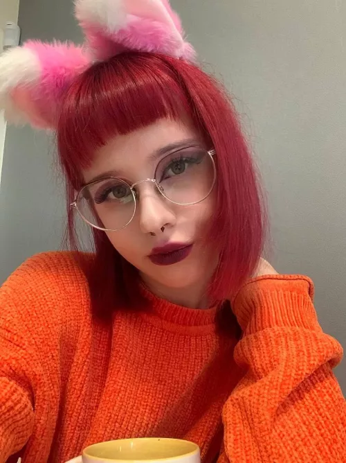 It's hard to hold back a shot at a face like that