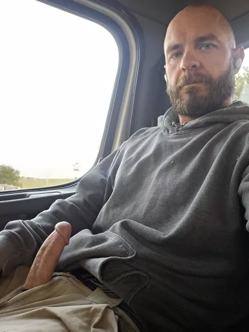 Let me be your secret...😏