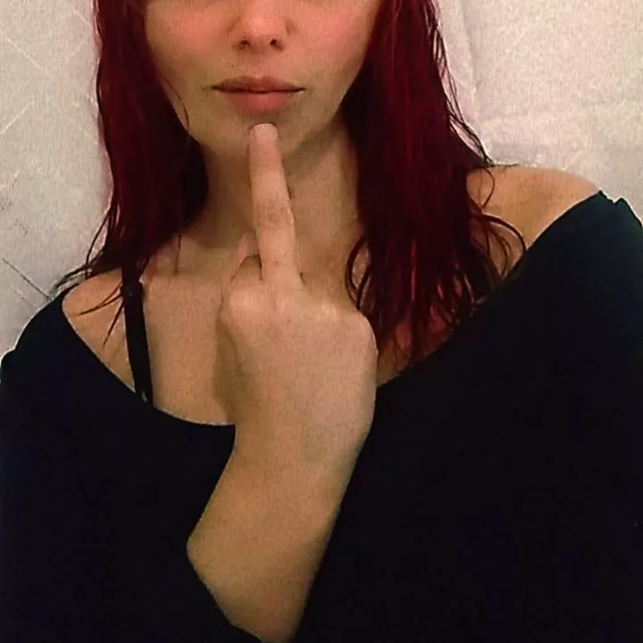 Look at you falling back on me, loser 🖤