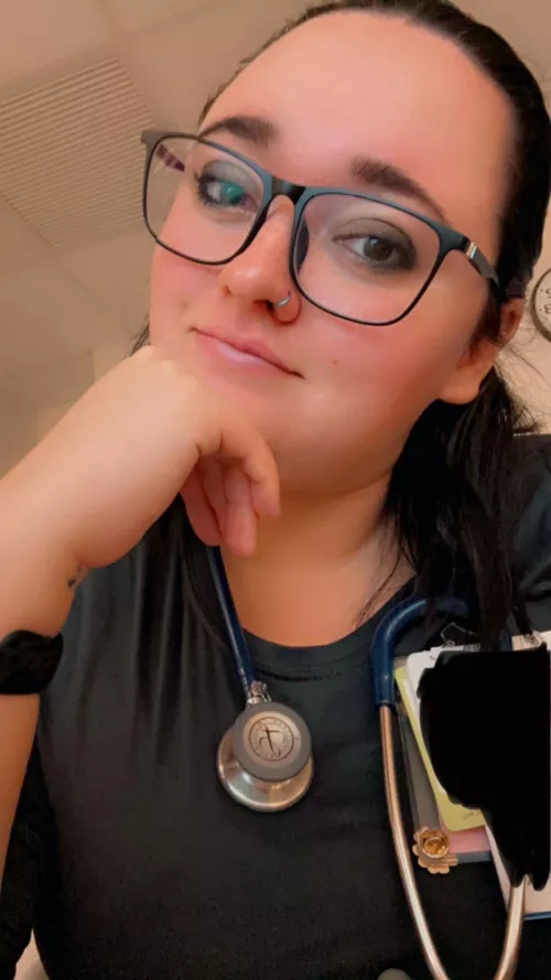 Looking for an online daddy.. I verify 💕