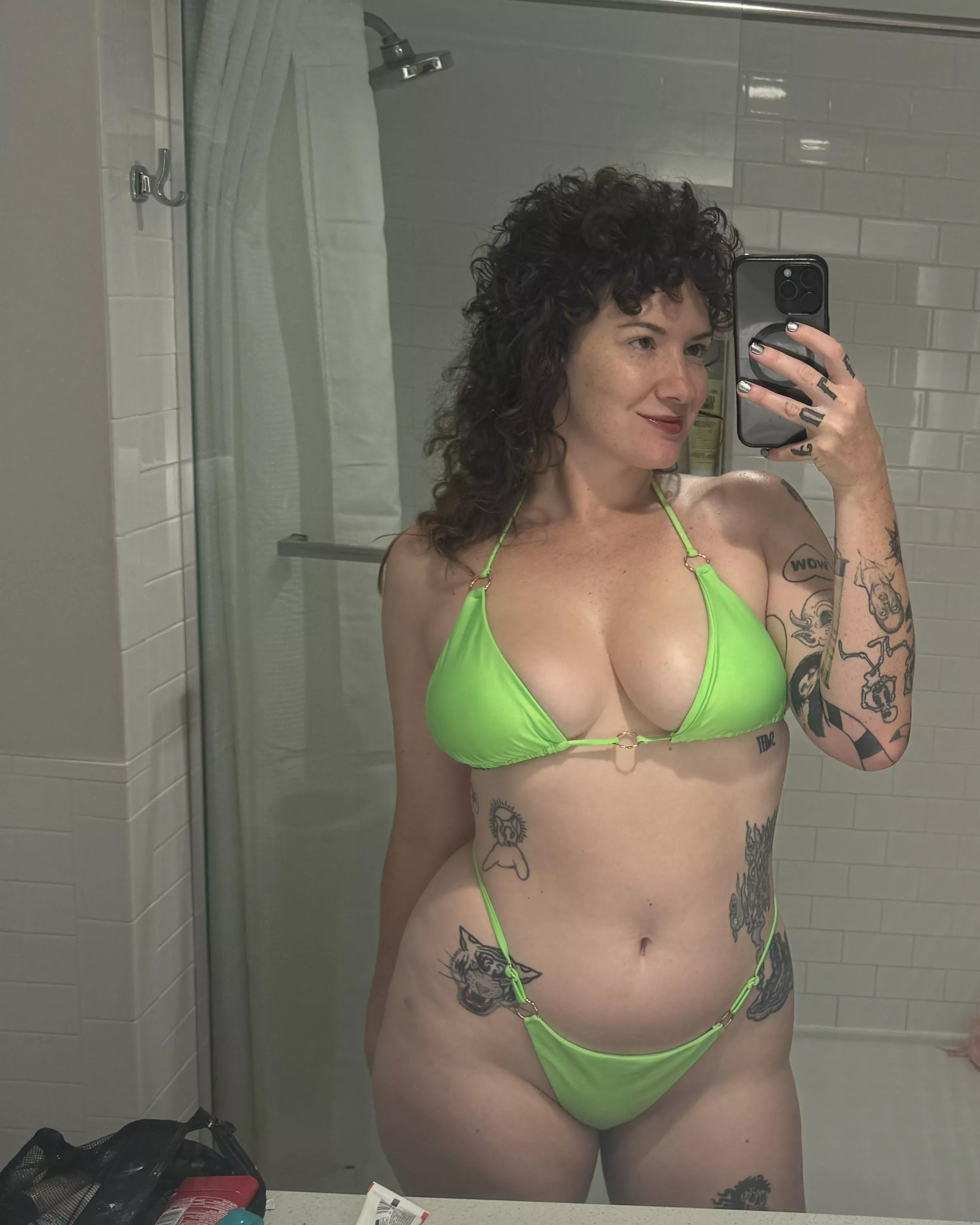 Mommy’s ready to show off for you 😈 let me make you leak and throb for mommy ❤️‍🔥 [sext] mommy [dom]  VIP [rate] squirt [cam] sweat [pic] custom [vid] [fet] friendly 