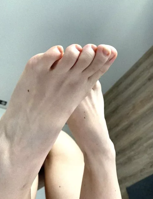 My toes are so tiny and cute