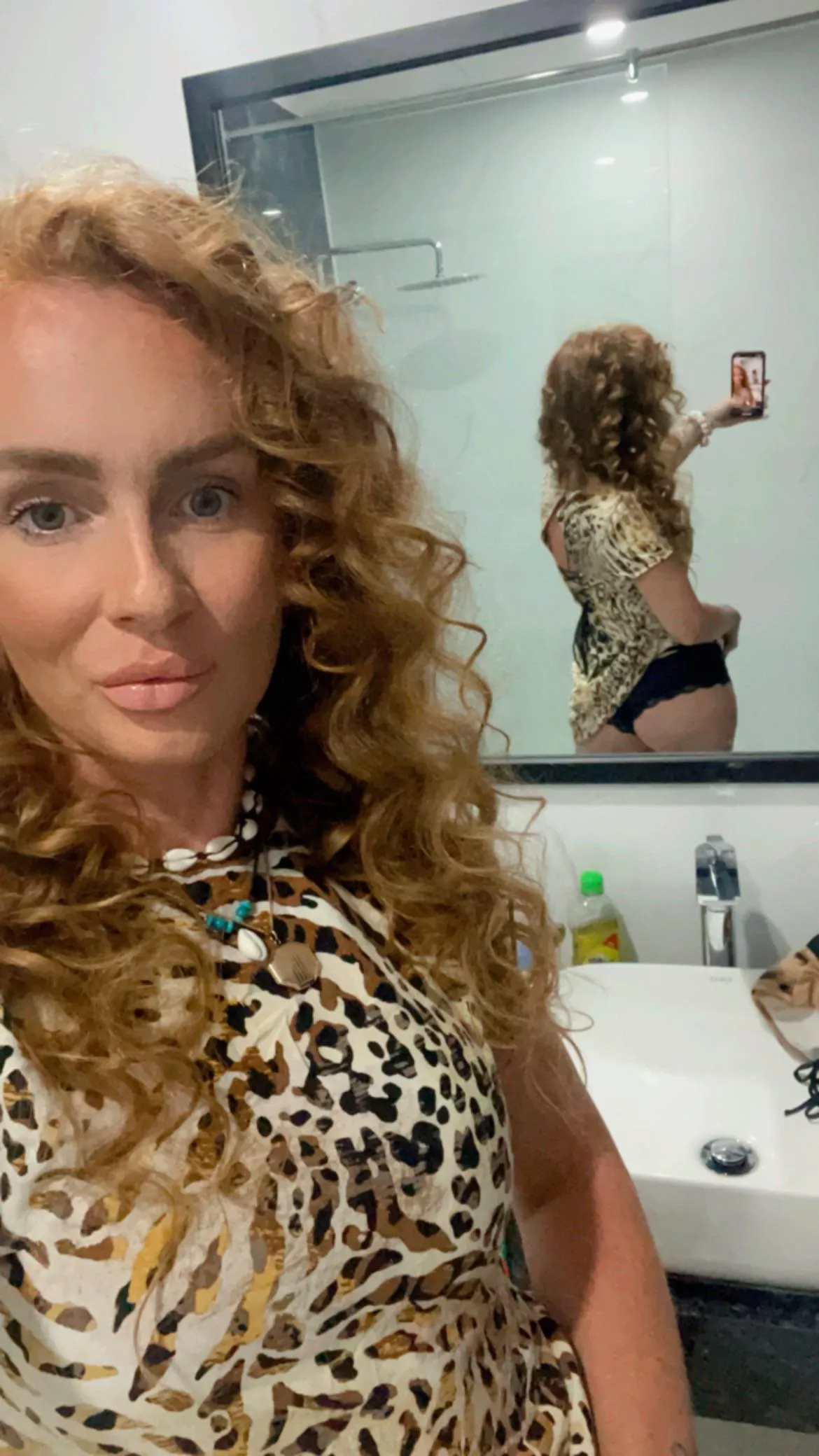 Natural redhead wana see more…