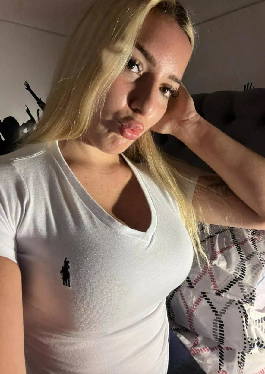 Need a goodnight conversation? 19 F is ready!