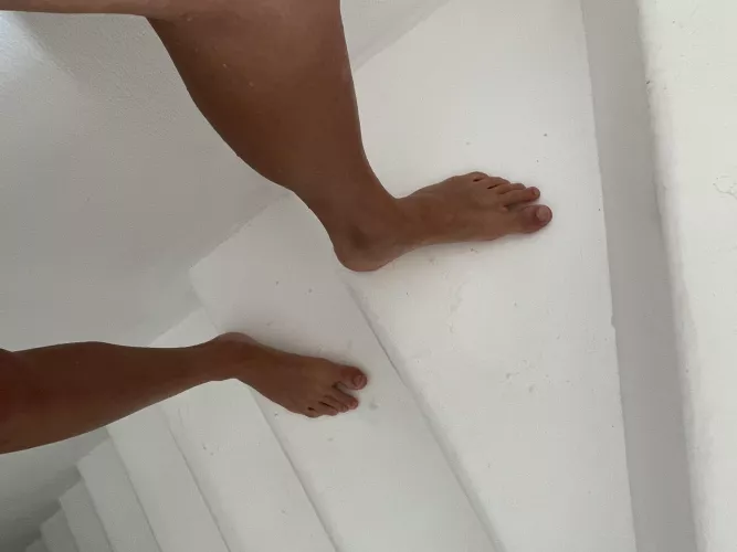 Need money for pedicure 🙈🙈