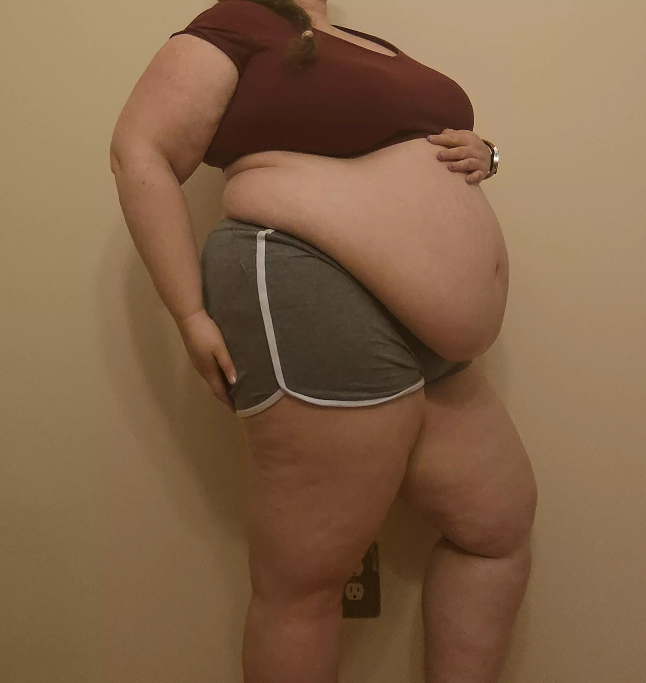 One hand on my belly, one hand on my ass! 