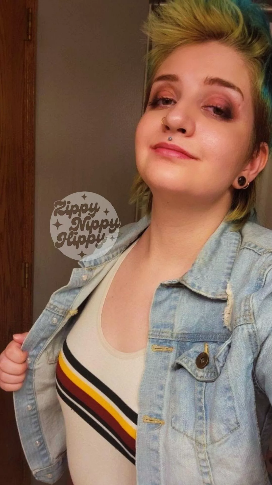 pierced androgenous cuties - the perfect pick-me-up for any day! 🌞