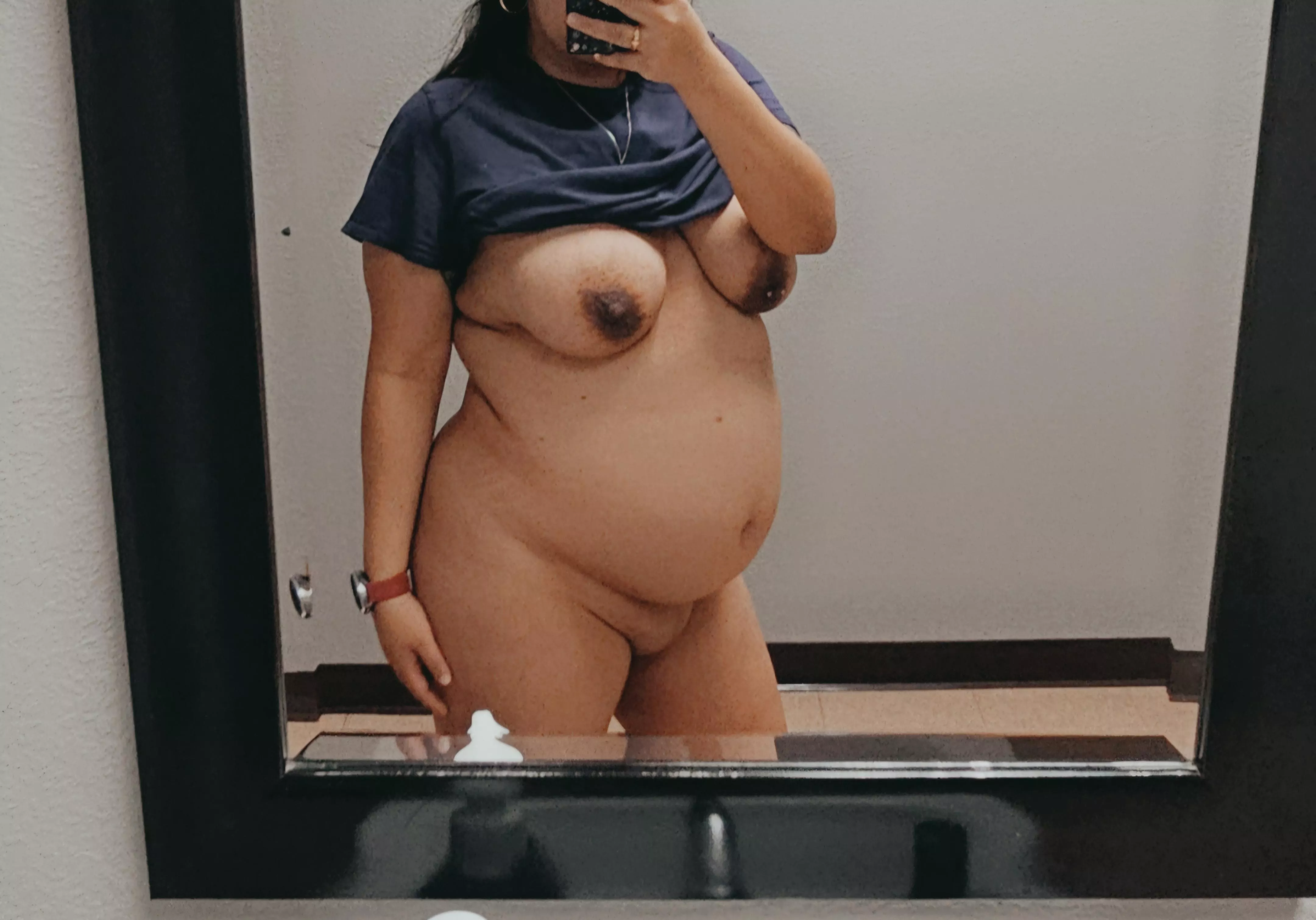 Round belly, chubby pussy - suckable and breedable enough for you?