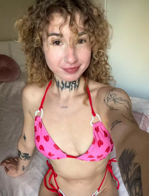 selfies before you go to the beach, everyone have a good weekend