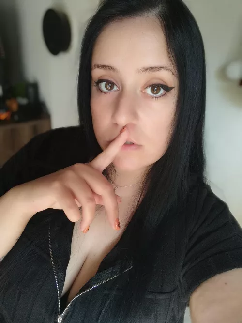 Selfies make your beta wallet shiver.