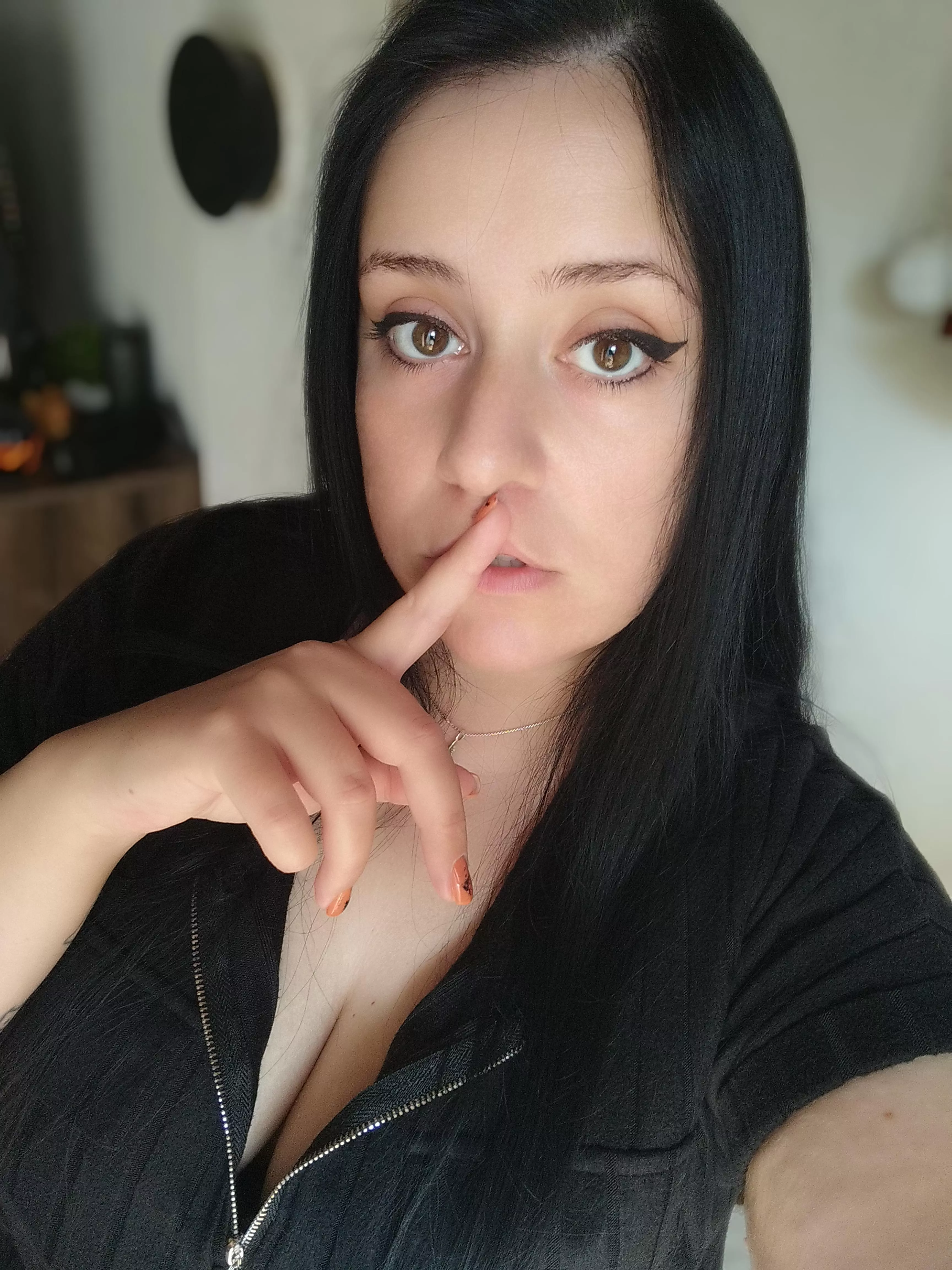 Selfies make your beta wallet shiver.