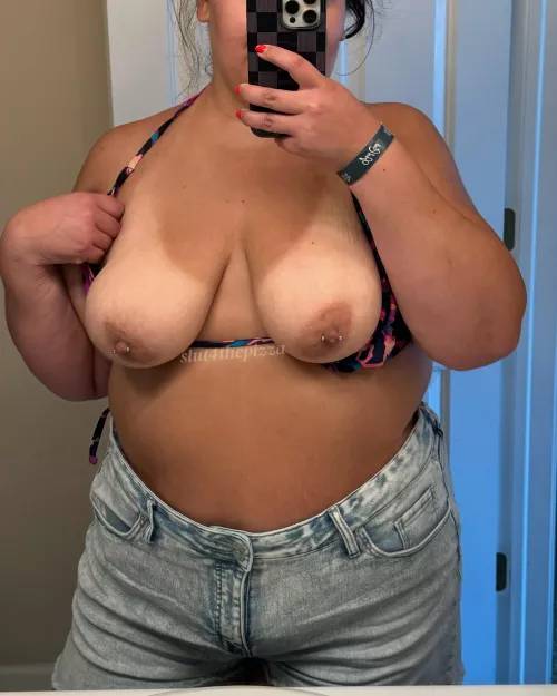 Summer may be (f)ading but my tan lines aren’t 😜