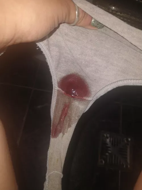 The day has arrived!! The flow is really heavy, I have been sitting for 20 minutes waiting for it to decrease so I can insert my menstrual cup...