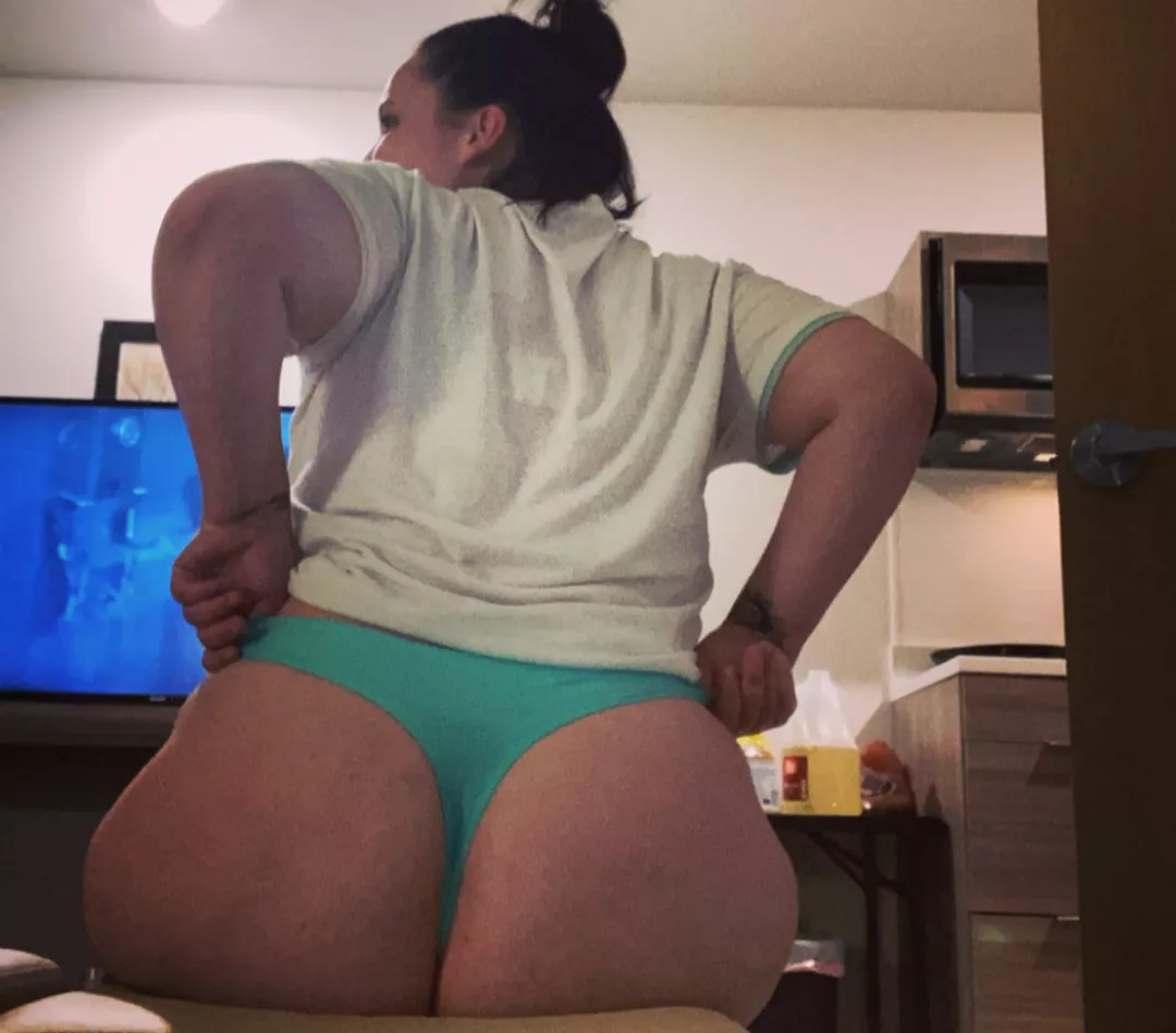 Thick girls fuck better 