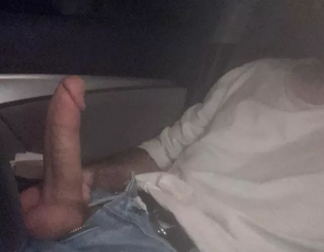 throat me in the car please