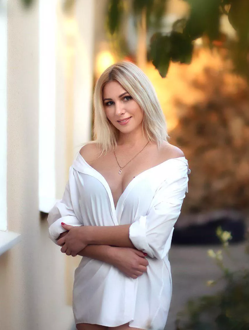 Through life with a smile 46f