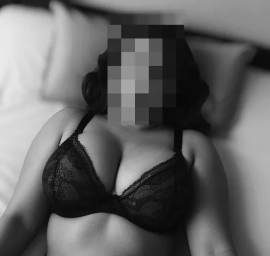 Too tired to think of a witty title, but heres some cleavage