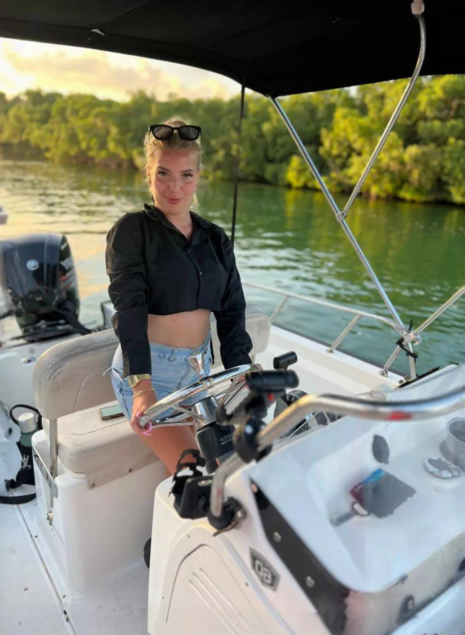 Took a dip in the lake today, 19 F had a blast!