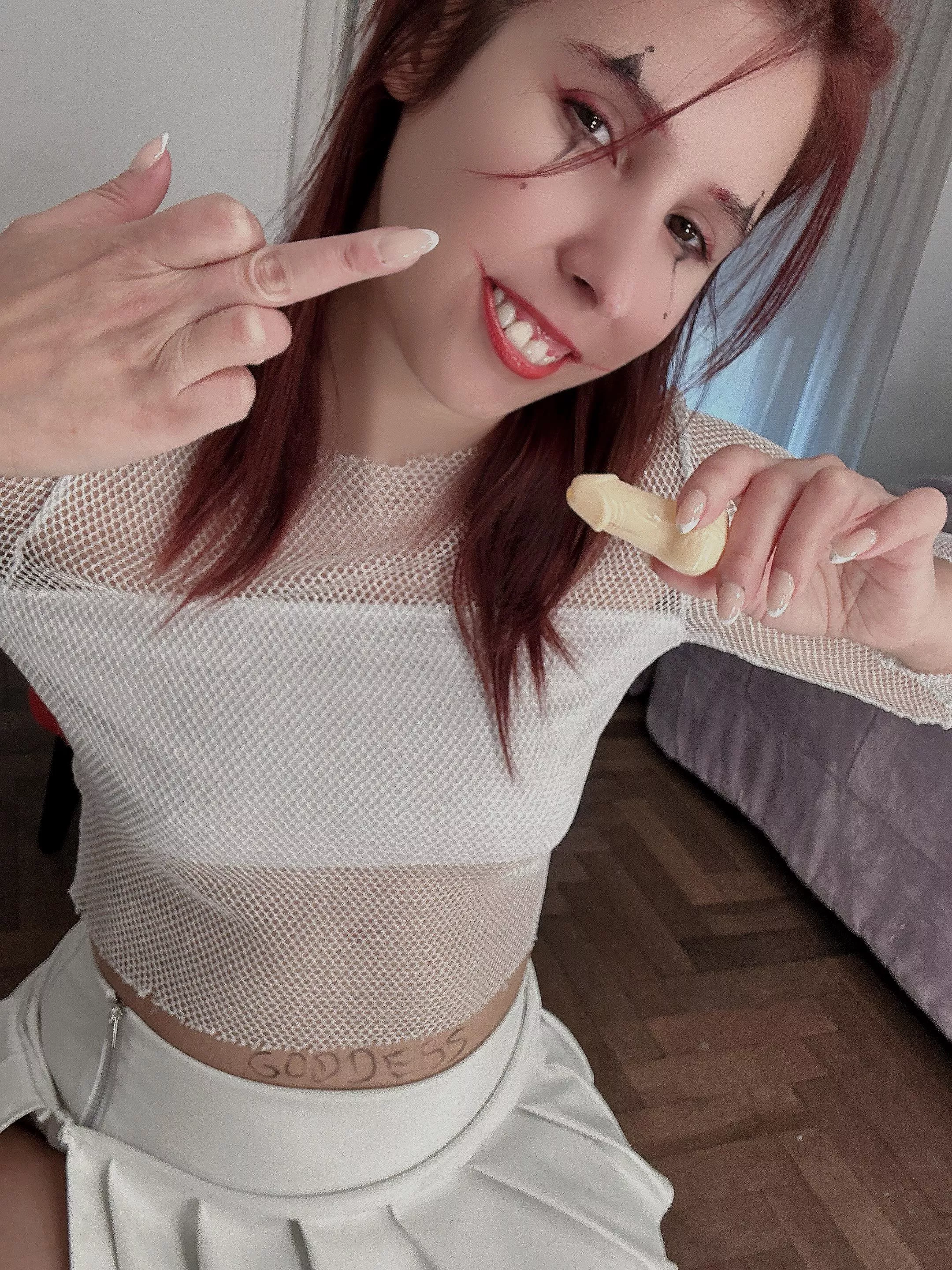 Trick or kneel and obey, like a good submissive?