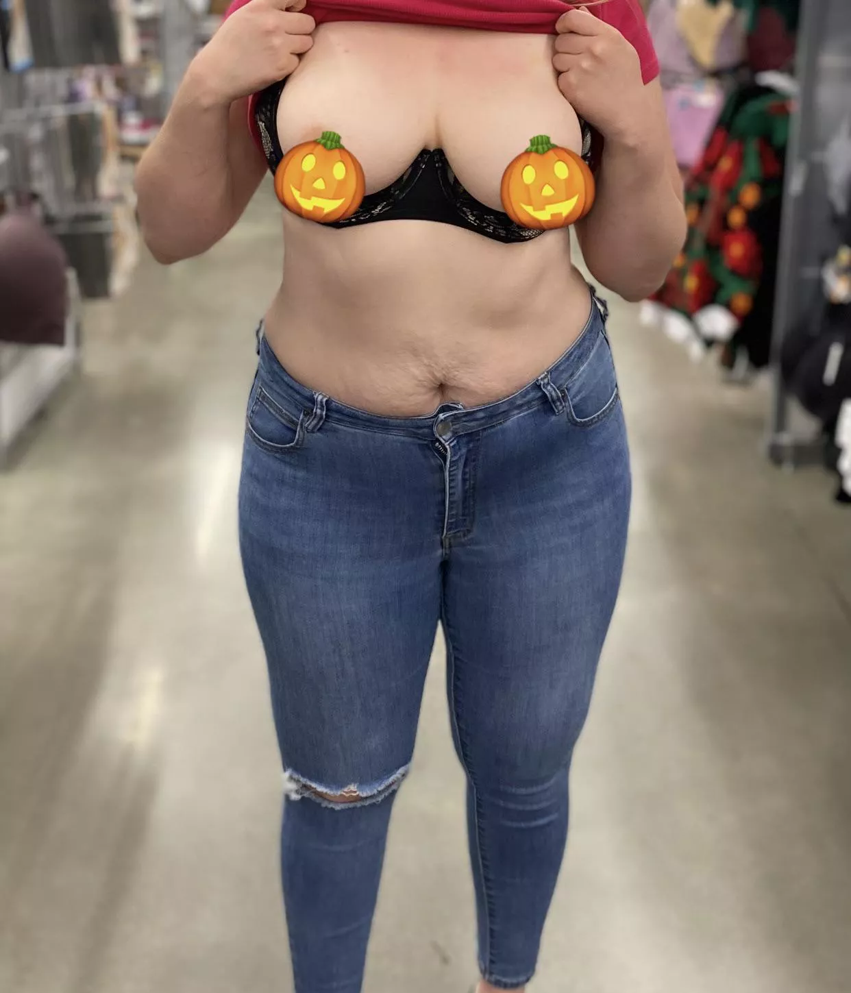 Trick-or-treat, I’ve got something soft and sweet for you to eat 🍬