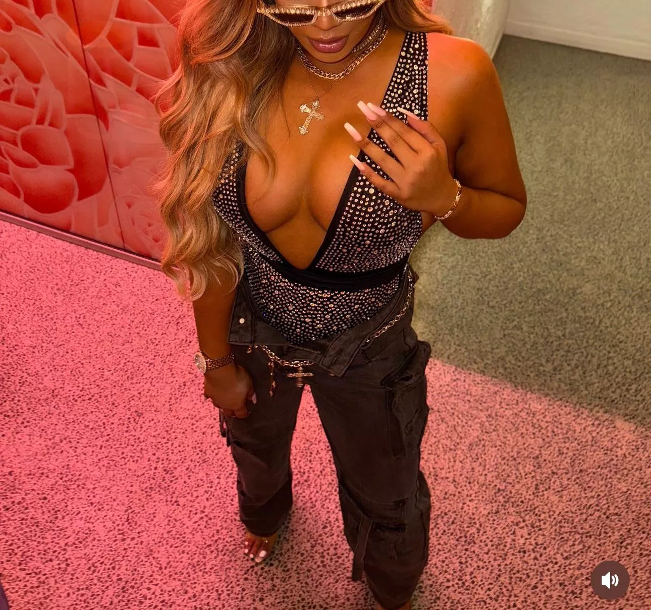 TS - looking 4 some hot mens to join on my group play  