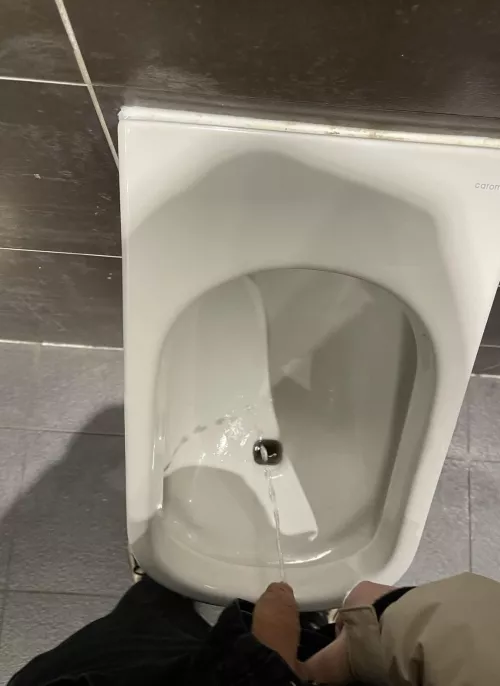 Urinal Piss 💦 